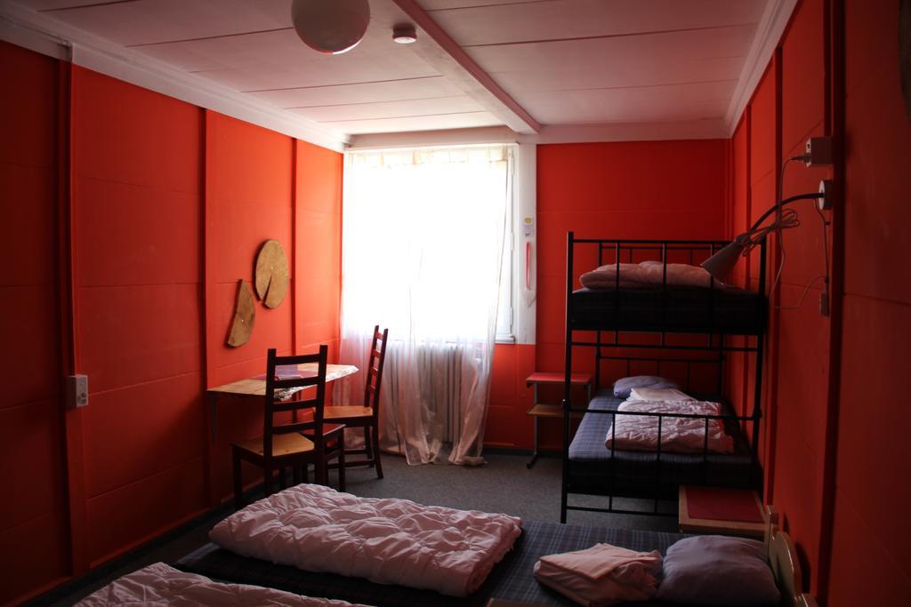 Downtown Lodge Hostel - Unique Simple Central 그린델발트 외부 사진