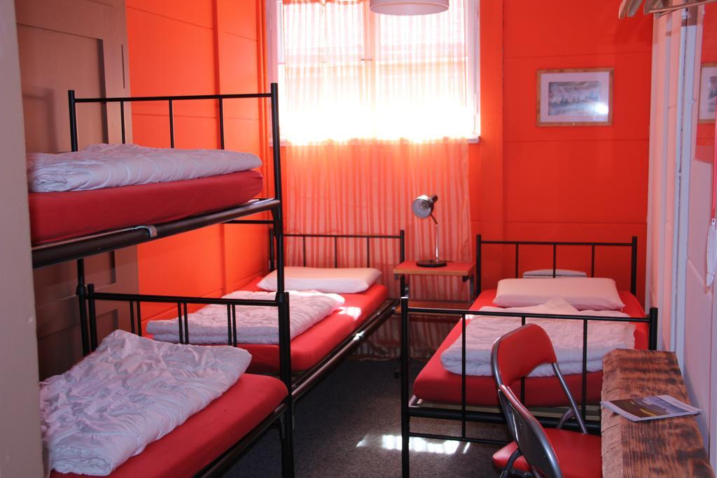 Downtown Lodge Hostel - Unique Simple Central 그린델발트 외부 사진
