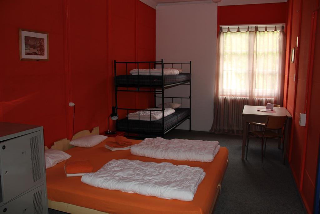 Downtown Lodge Hostel - Unique Simple Central 그린델발트 외부 사진