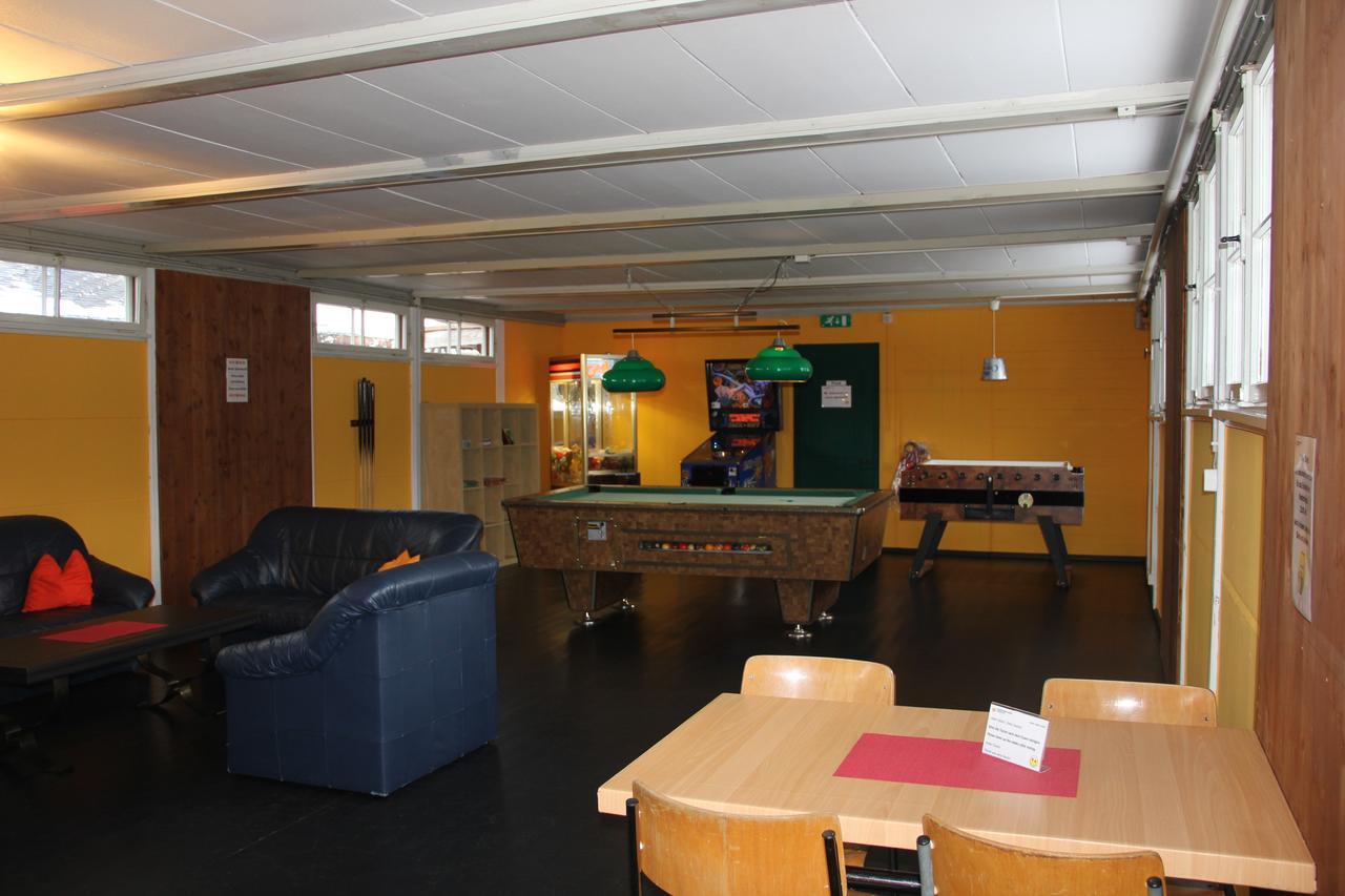 Downtown Lodge Hostel - Unique Simple Central 그린델발트 외부 사진