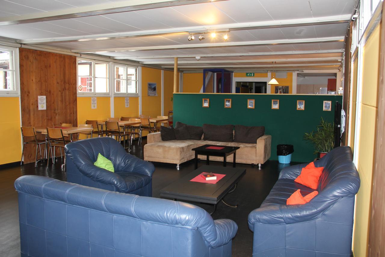 Downtown Lodge Hostel - Unique Simple Central 그린델발트 외부 사진
