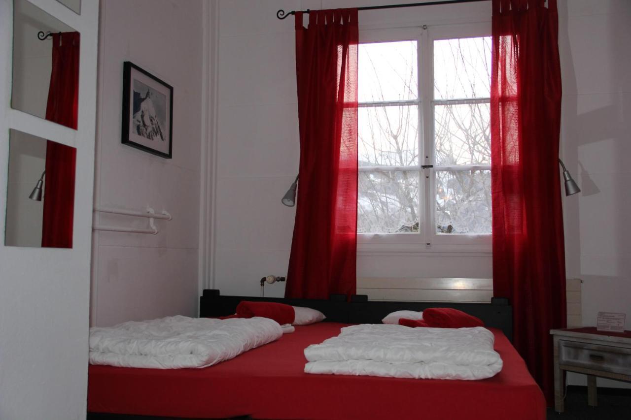 Downtown Lodge Hostel - Unique Simple Central 그린델발트 외부 사진